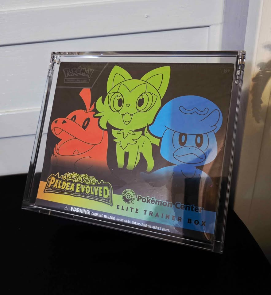 Magnetic Acrylic Cases